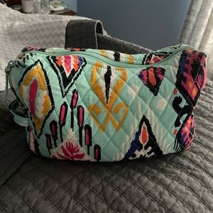 Vera Bradley medium make up case